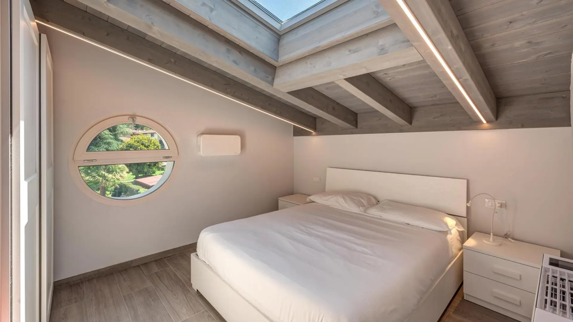 Holiday home Villa Family With Pool And Amazing Panoramic Penthouse Colico