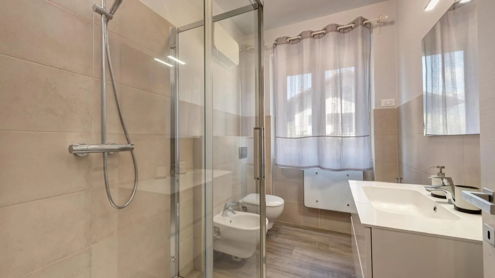 Villa Family With Pool And Amazing Panoramic Penthouse Colico Holiday home
