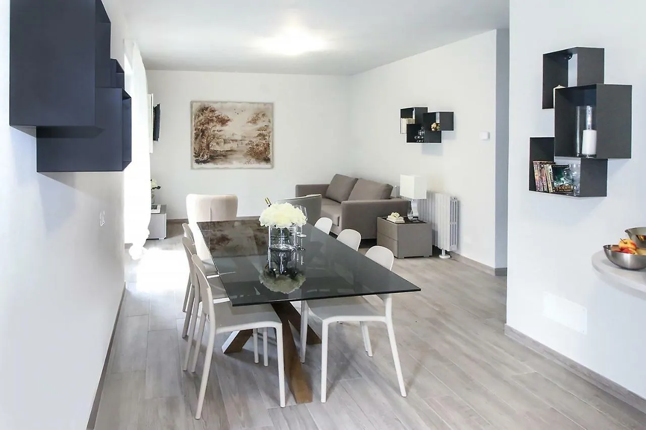Holiday home Villa Family With Pool And Amazing Panoramic Penthouse Colico