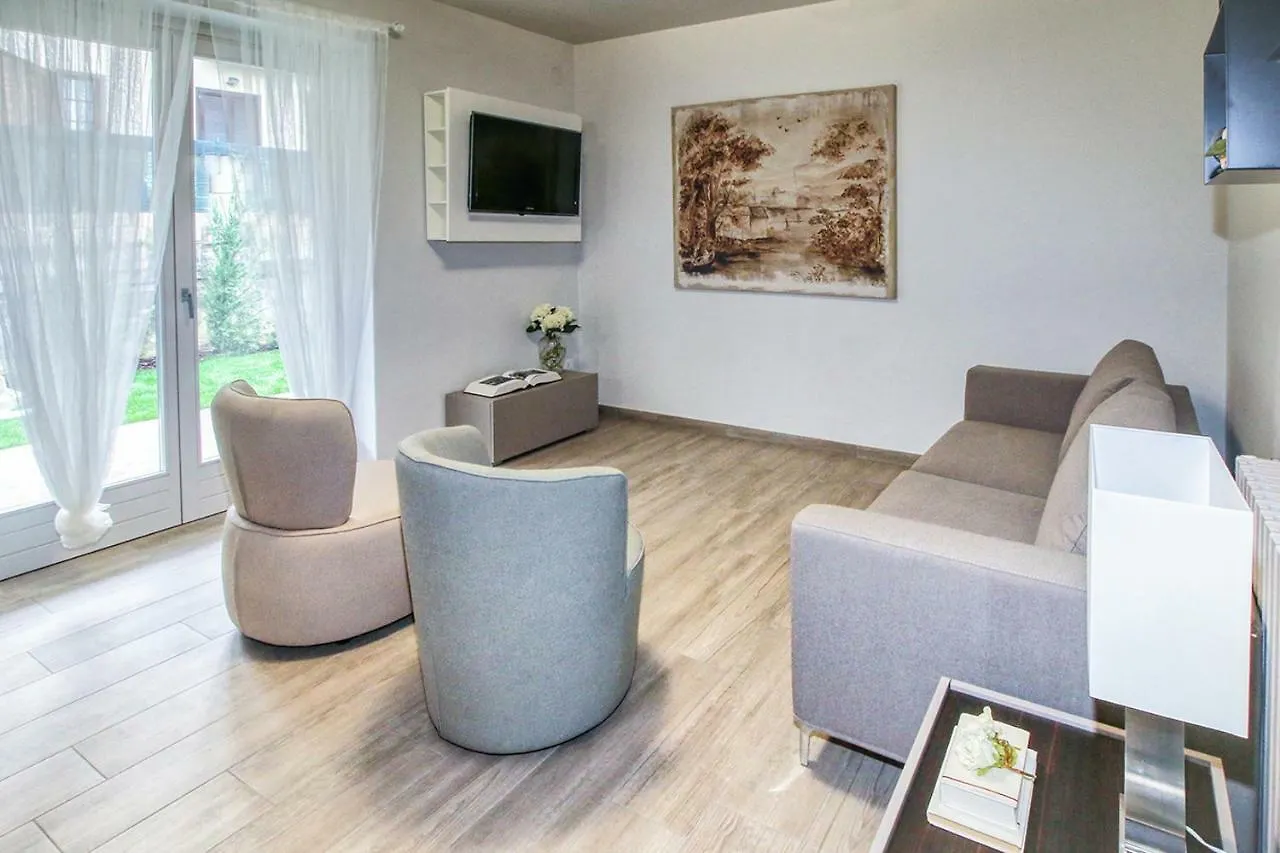 Villa Family With Pool And Amazing Panoramic Penthouse Colico 0*,