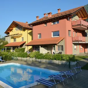 Aparthotel Girasole Casa Rossa B, Colico